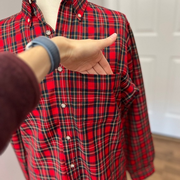 EUC Pendleton Royal Stewart Tartan Pure Virgin Wool Button Down Sz M - Picture 4 of 12